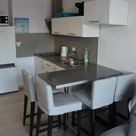 Apartman Bursztynek Z Miejscem Postojowym