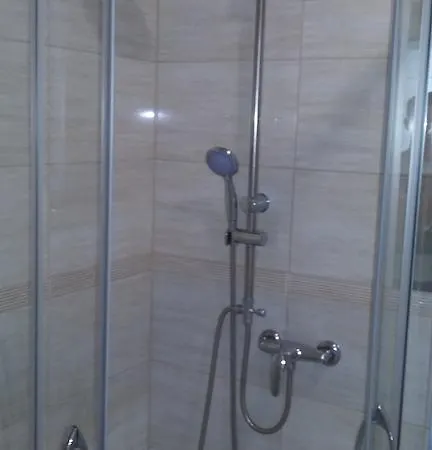 Bursztynek Z Miejscem Postojowym