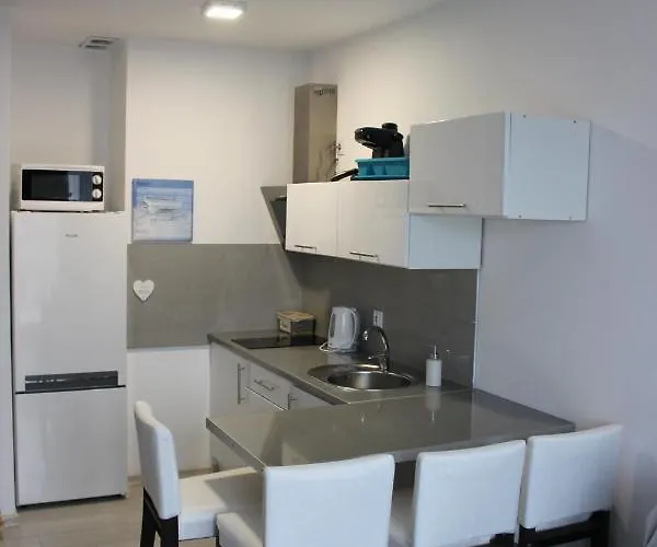 Bursztynek Z Miejscem Postojowym Apartman *