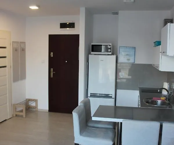 Bursztynek Z Miejscem Postojowym