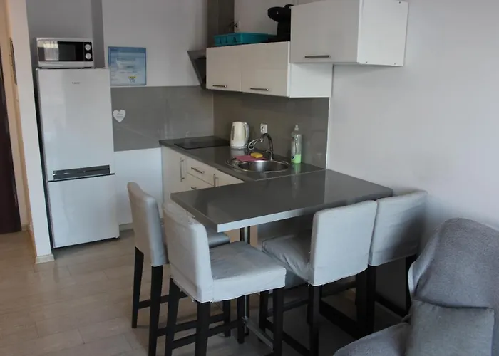 Apartman Bursztynek Z Miejscem Postojowym